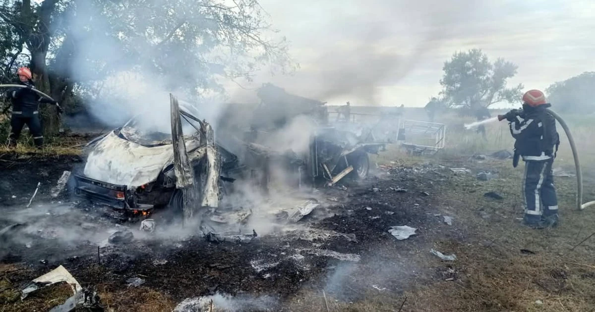 Автомобіль працівників ДТЕК після удару безпілотника на Одещині