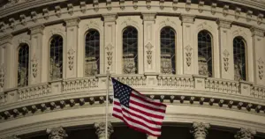 Bloomberg: Палата представників США готує голосування за 100-відсоткові мита для покупців російських