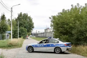 Польська поліція відпустила підозрюваних у підпалі станції Starlink, яка забезпечувала зв’язком Україну
