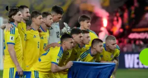 Миколенко залишив табір збірної України перед матчем з Північною Ірландією