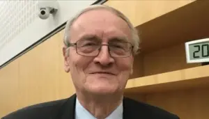 Ексглава BND Ганнінг затриманий: 80 років, 1998–2005, 2000 документів